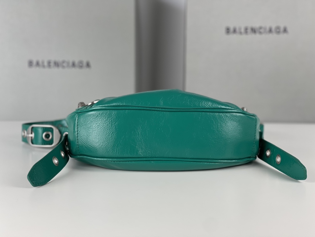 バレンシアガバッグBALENCIAGA 2023新作 高品質 701 バースト エメラルド ハーフクレセント 脇餃子