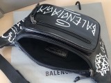 バレンシアガバッグBALENCIAGA 2023新作高品質メッセンジャーチェストバッグ