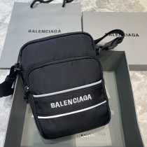 バレンシアガバッグBALENCIAGA 2023新作 高品質 638657 メッセンジャーバッグ
