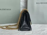 バレンシアガバッグBALENCIAGA 2023新作 高品質 151 スモール ブラック バースト クラック ゴールド バックル 砂時計 チェーン バッグ