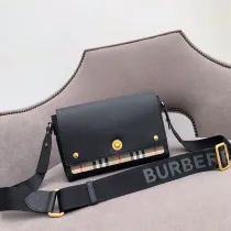 バーバリーバッグBURBERRY 2023新作 上質なクロスボディバッグ