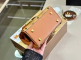 エムシーエムバッグMCM 2023新作 ケリーバッグ