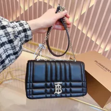 バーバリーバッグBURBERRY 2023新作 キルティングレザー ミディアム ロナバッグ
