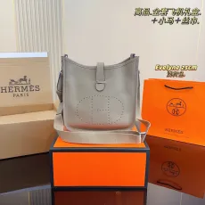 エルメスバッグHERMES 2023新作 エヴリンシリーズ スモール メッセンジャーバッグ