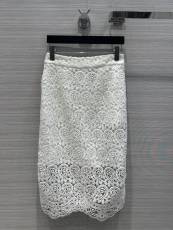 バーバリー服BURBERRY 2023新作 ブリティッシュレース 水溶性フラワー刺繍スカート
