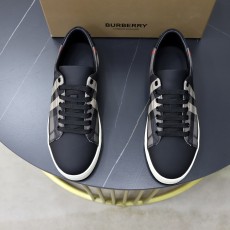 バーバリー靴BURBERRY 2023新作 メンズファッション カジュアルシューズ