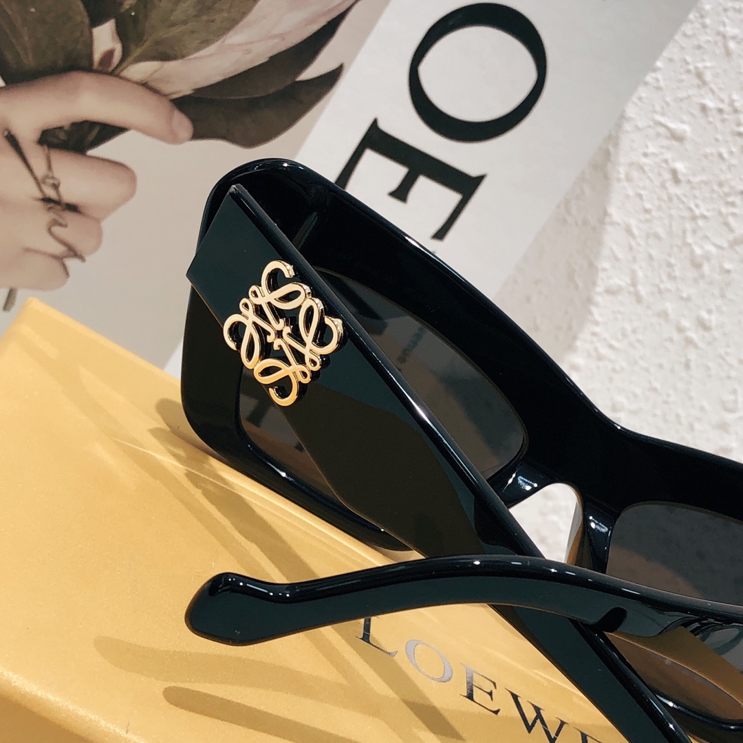 ロエベサングラスLOEWE 2023新作 サングラス