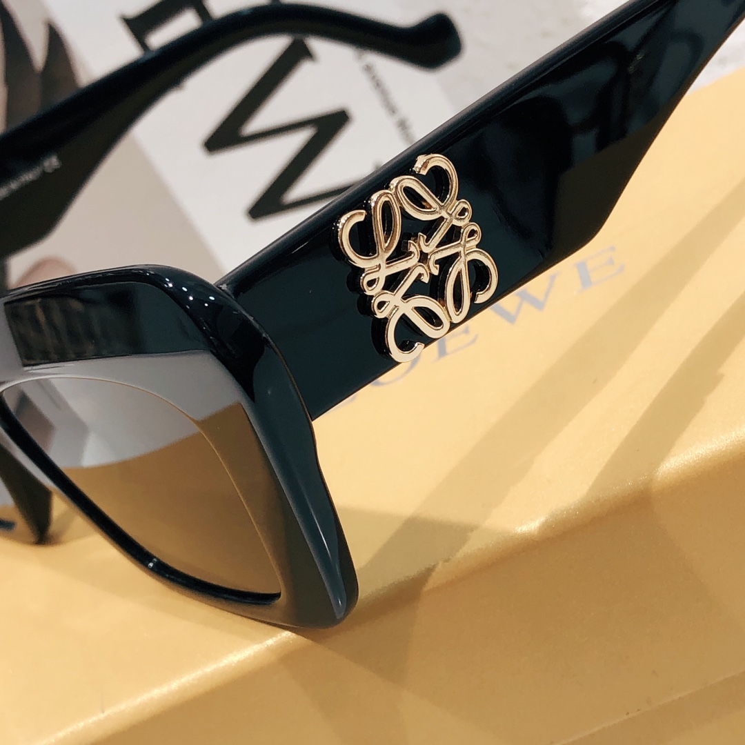 ロエベサングラスLOEWE 2023新作 サングラス