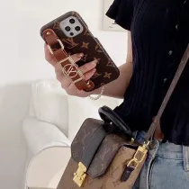 ルイヴィトンiPhoneケースLOUIS VUITTON 2023新作 リストフォンケース