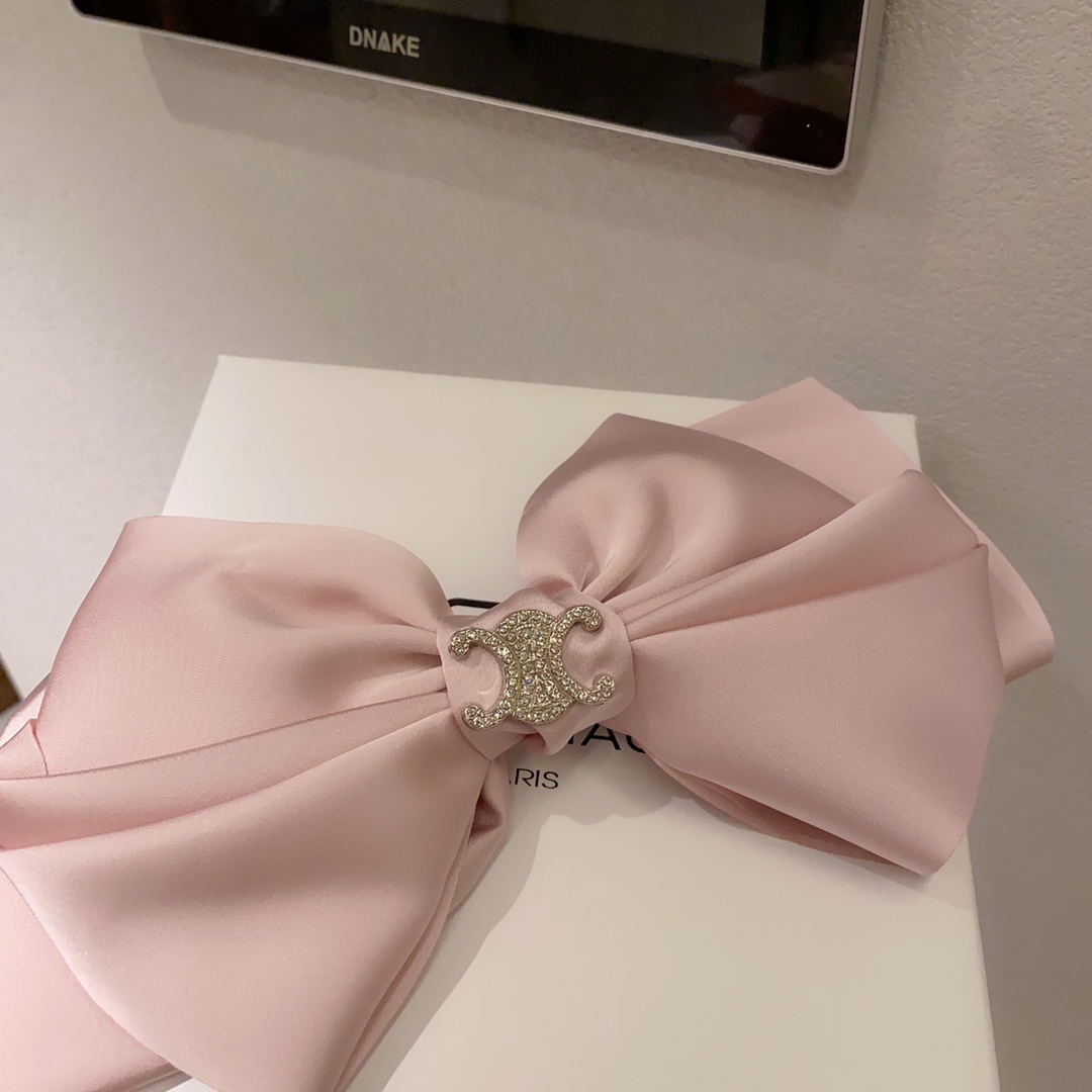 セリーヌカチューシャCELINE 2023新作 リボンヘアクリップ