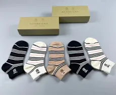 バーバリー靴下BURBERRY 2023年新作ショートソックス