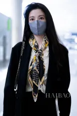 ルイヴィトンマフラーLOUIS VUITTON 2023新作 ラゲッジファミリー ジャガードシルク スクエアスカーフ