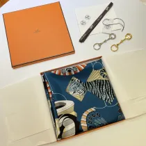 エルメスマフラーHERMES 2023新作 スクエアマフラー