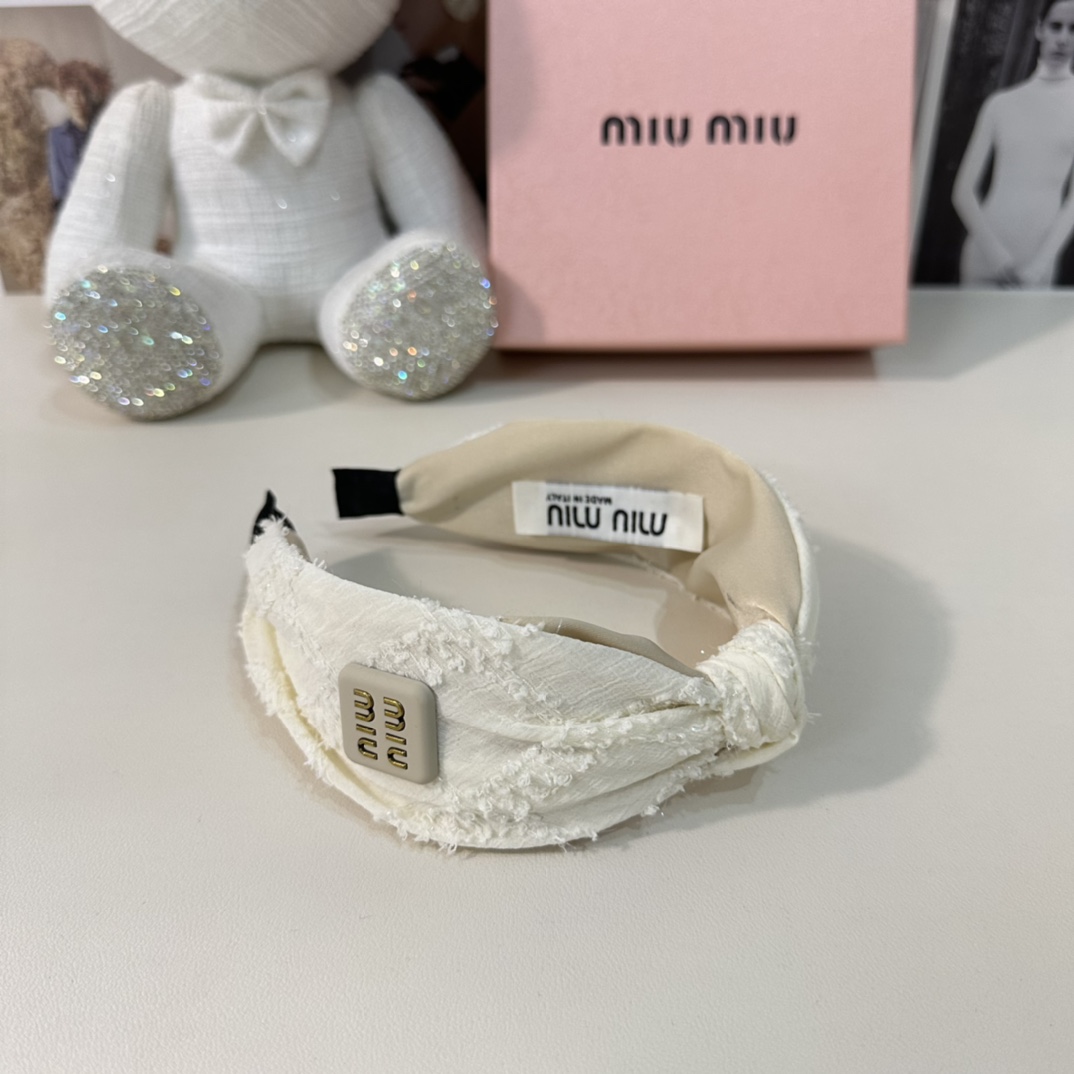 ミュウミュウカチューシャMiu Miu 2023新作 カチューシャ