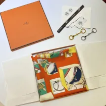 エルメスマフラーHERMES 2023新作 ジャンピングスプリング スクエアスカーフ