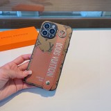 ルイヴィトンiPhoneケースLOUIS VUITTON 2023新作 メタルボタン リストバンド カードホルダー 携帯ケース