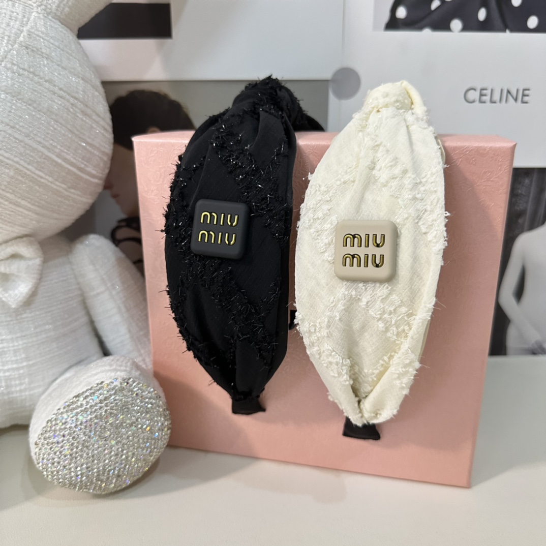 ミュウミュウカチューシャMiu Miu 2023新作 カチューシャ