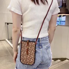 バーバリーバッグBURBERRY 2023新作 モバイル小銭入れ