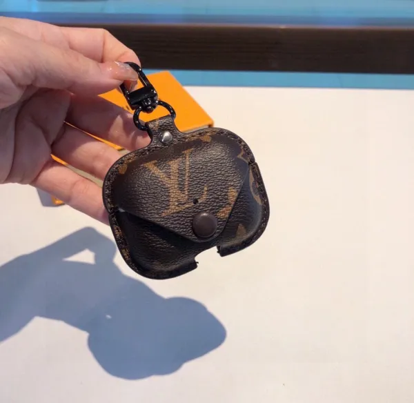 ルイヴィトンバッグLOUIS VUITTON 2023 新作 プロ ブルートゥース ヘッドセット バッグ