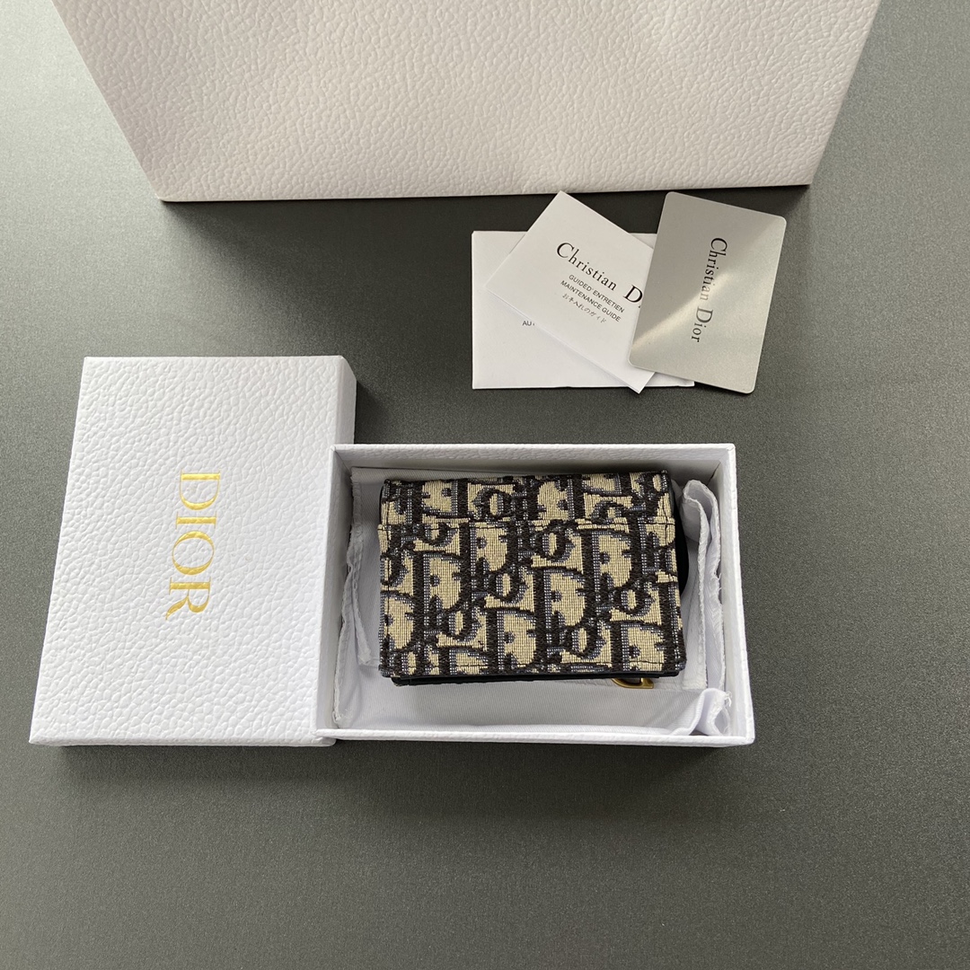 ディオール財布DIOR 2023新作 高品質 S5611CTZQ_M928 _TU2044 サドルフリップカードホルダー