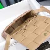ボッテガヴェネタバッグBOTTEGA VENETA 2023新作 高品質 6688 ピローバッグ