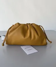 ボッテガヴェネタバッグBOTTEGA VENETA 2023新作 高品質 スモール クラウド バッグ