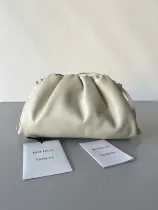 ボッテガヴェネタバッグBOTTEGA VENETA 2023新作 高品質 スモール クラウド バッグ