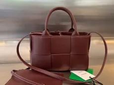 ボッテガヴェネタバッグBOTTEGA VENETA 2023年新作 高品質 709337 3コンパートメント トートバッグ