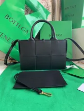 ボッテガヴェネタバッグBOTTEGA VENETA 2023年新作 高品質 709337 3コンパートメント トートバッグ