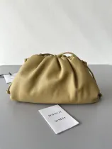 ボッテガヴェネタバッグBOTTEGA VENETA 2023新作 高品質 スモール クラウド バッグ