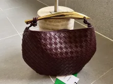 ボッテガヴェネタバッグBOTTEGA VENETA 2023年新作 高品質 716082 いわしバッグ