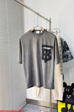 バーバリー服BURBERRY 2023新作 コットンルーズTシャツ