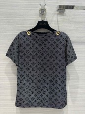 ルイヴィトン服LOUIS VUITTON 2023年新色夏メタルロックショルダーストラップカラーTシャツ