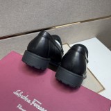 フェラガモ靴Ferragamo 2023 新作 メンズ カジュアル レザーシューズ