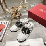 ロジェヴィヴィエ靴Roger Vivie 2023 新作ダイヤモンドバックルレザースポーツハーフドラッグスモールホワイトシューズ