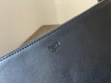 フェンディ財布FENDI 2023新作 高品質 ジッパー クラッチバッグ