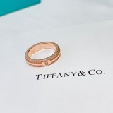 ティファニー指輪Tiffany Co 2023 新作 ダブル T ナロー リング