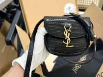 サンローランバッグYves Saint Laurent 2023年新作 メッセンジャー ピギーバッグ