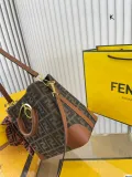 フェンディバッグFENDI 2023新作 アンダーアームバッグ