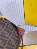 フェンディバッグFENDI 2023新作 アンダーアームバッグ
