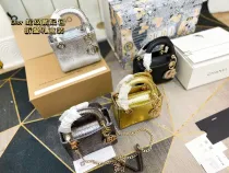ディオールバッグDIOR 2023新作 スネーク柄 ダイアナバッグ