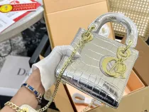 ディオールバッグDIOR 2023新作 ダイアナバッグ