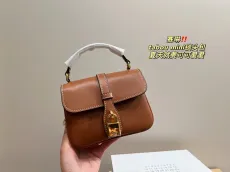 セリーヌバッグCELINE 2023年新作 ロックバッグ