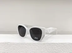 プラダサングラスPRADA 2023 新作 メガネ