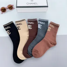 シャネル靴下CHANEL 2023 新作 ミドル丈ソックス