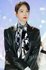 シャネルマフラーCHANEL 2023年新作 シルクスカーフ