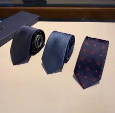 ディオールネクタイDIOR 2023 新作ネクタイ