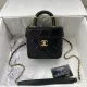 シャネルバッグCHANEL 2023 新作 コスメティックバッグ
