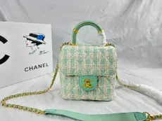 シャネルバッグCHANEL 2023年新作 ハンドルフリップバッグ