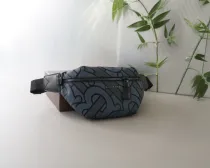 バーバリーバッグBURBERRY 2023新作 ウエストバッグ